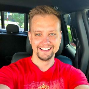 Meet your Posher, Justin